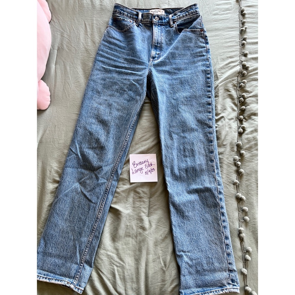 Abercrombie 90s Straight Ultra High Rise Curve Love Jeans